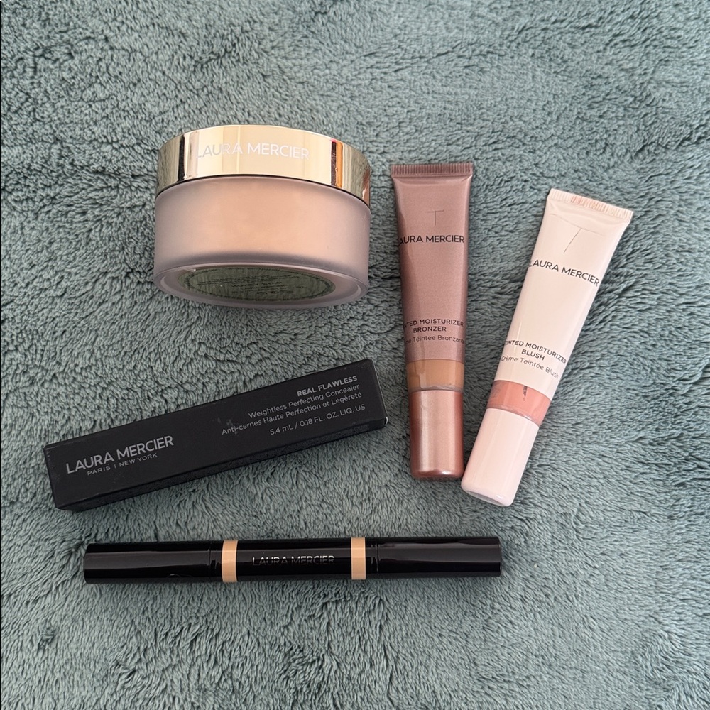 Laura Mercier bundle